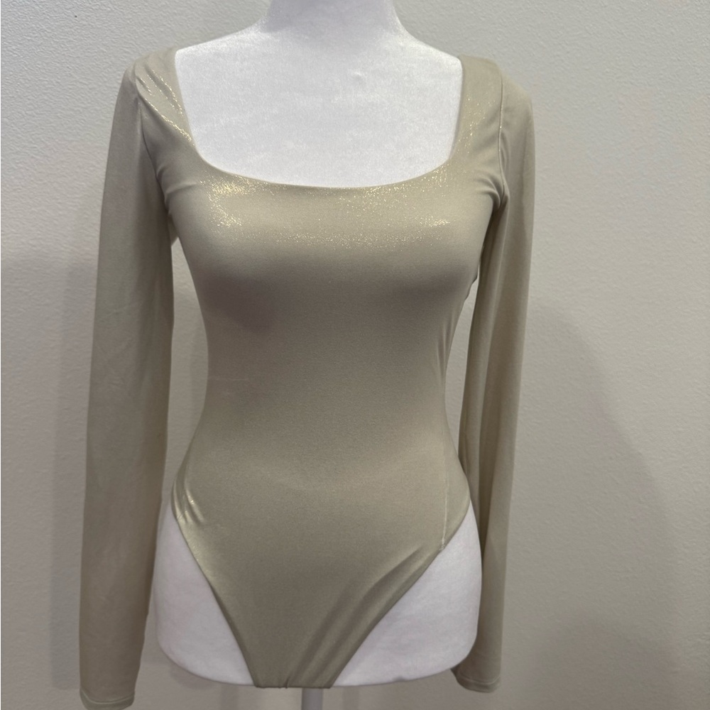 Bodysuit Lululemon Cream Long Sleeve w/ shimmer